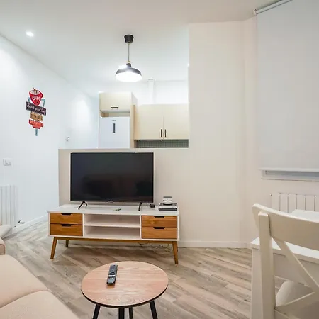 Modern And Cozy-3 Bedrooms 1 Bathroom-Delicias Madrid Exterior photo